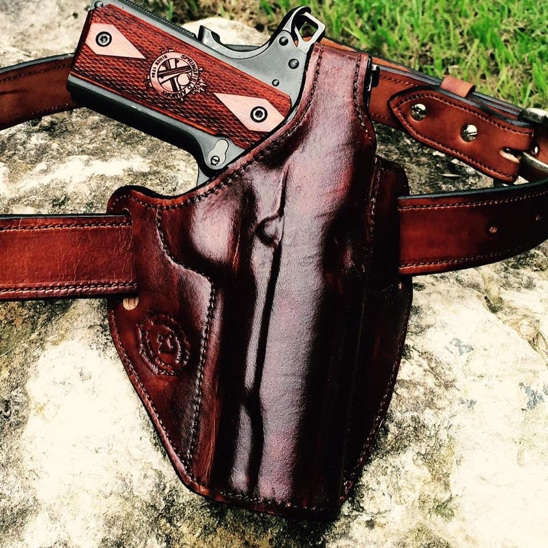 Beretta Cheetah 80X OWB Level 2 holster pattern — pattern piece