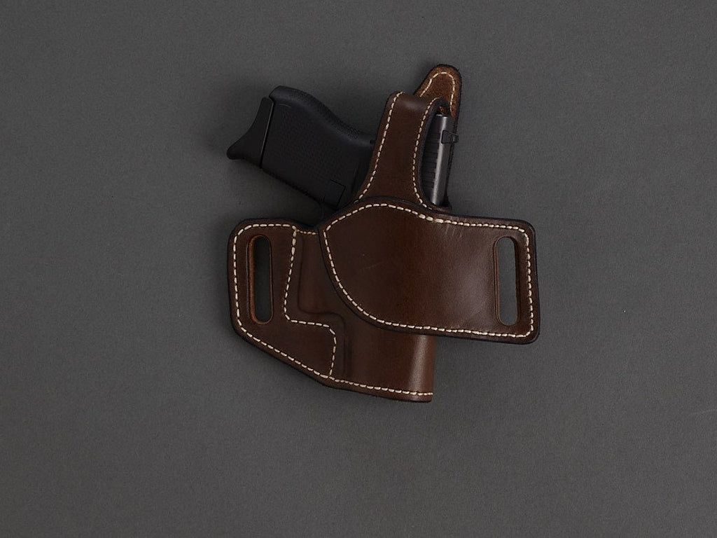 1911 5" Tab Level 2 holster pattern — stitching and detail close-up