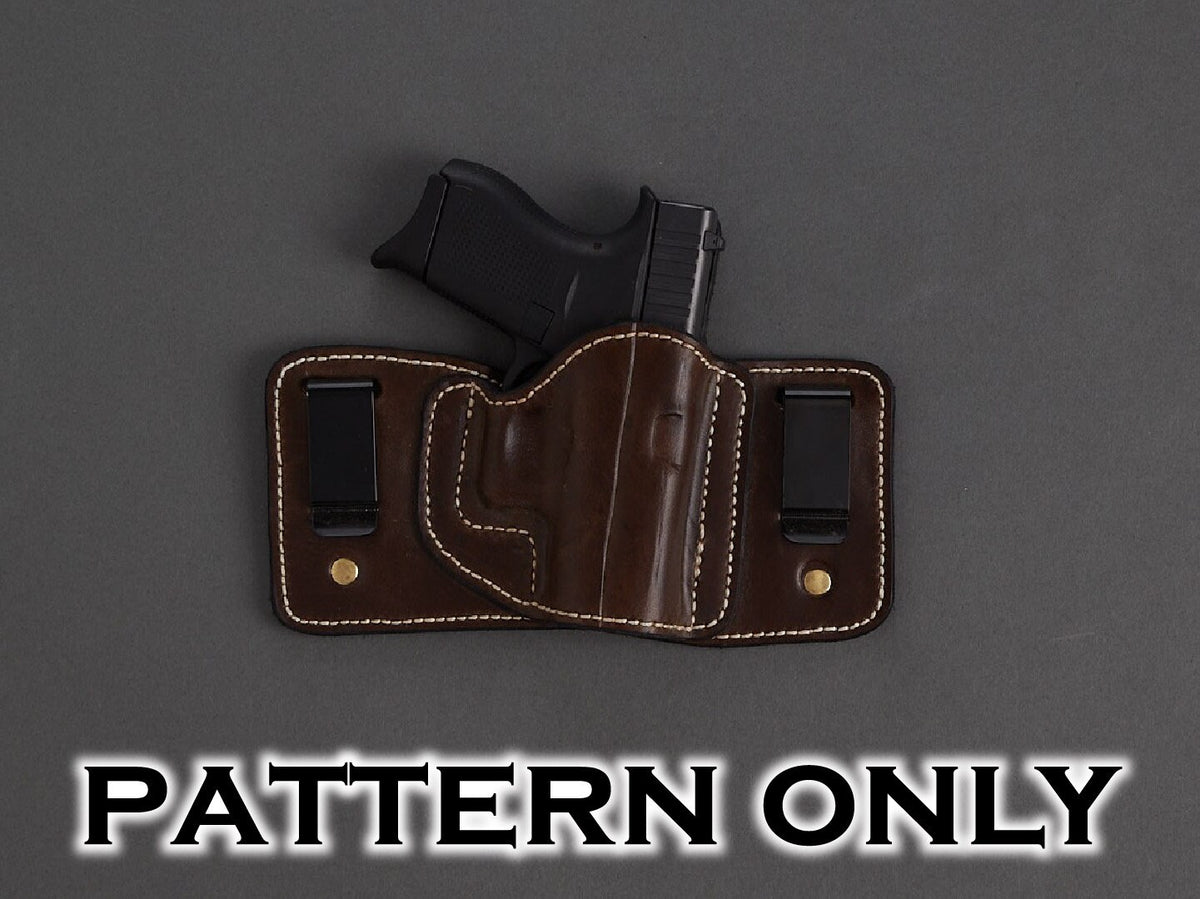 1911 4.25" IWB 2-clip holster pattern — pattern pieces laid out
