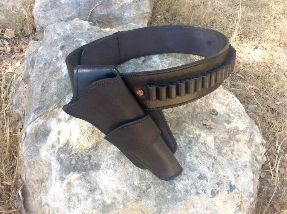 Ruger Super Wrangler cross draw holster pattern — assembled holster