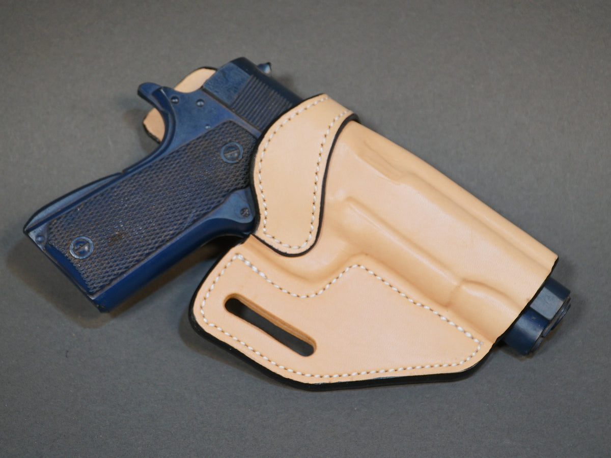 S&W J-Frame Avenger holster — retention detail