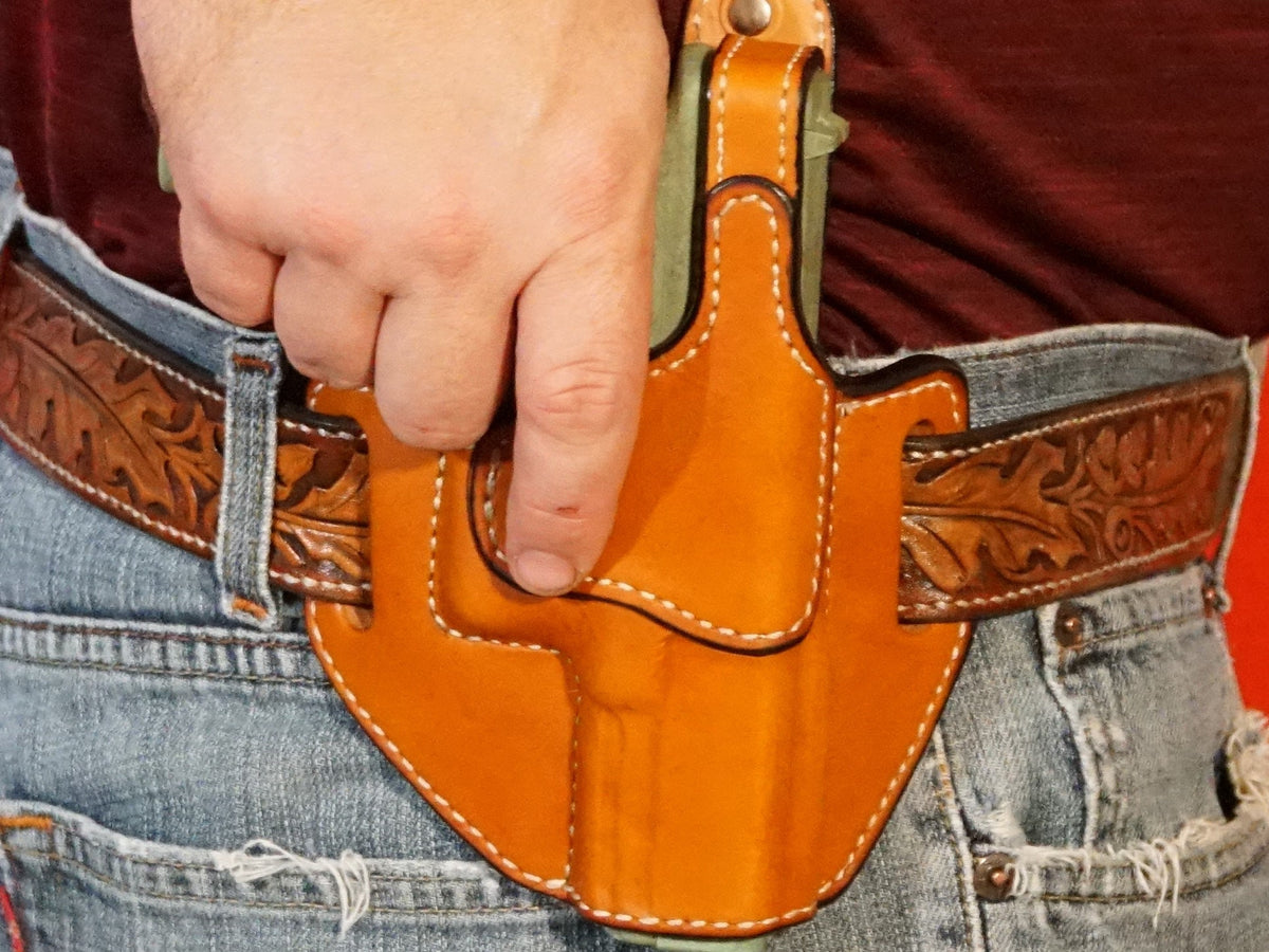 Glock 19/23/32 OWB Level 2 holster pattern — pattern piece